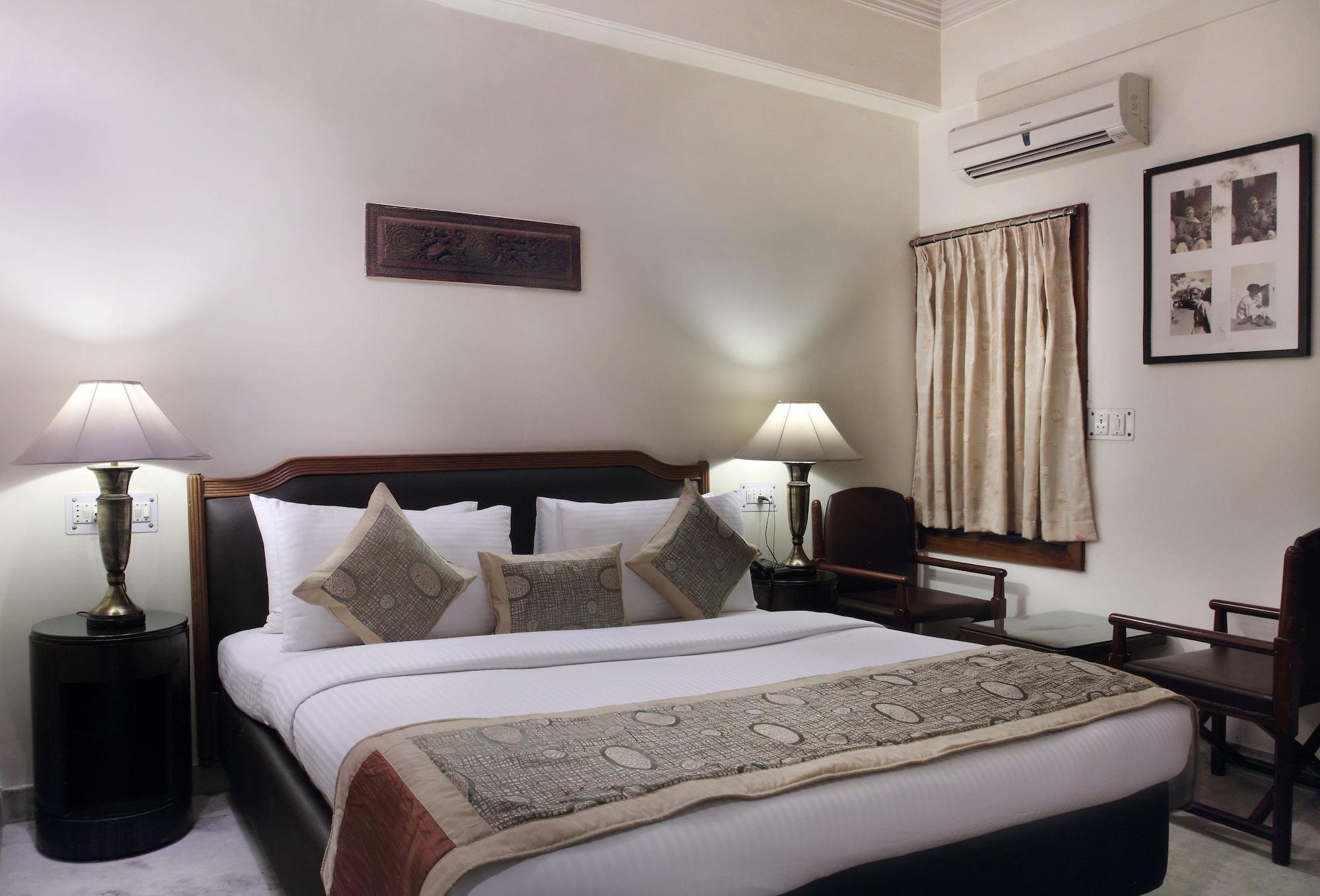 Hotel Hari Piorko New Delhi Exteriör bild