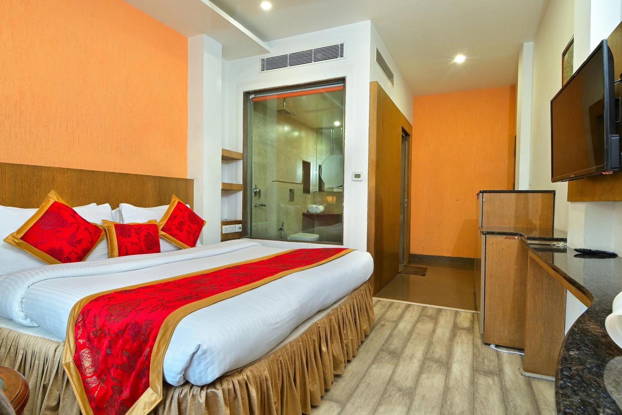 Hotel Hari Piorko New Delhi Exteriör bild