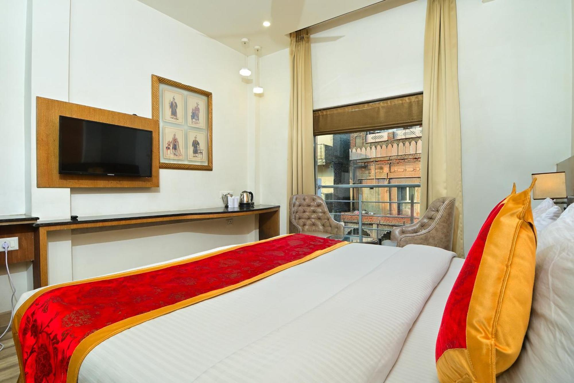 Hotel Hari Piorko New Delhi Exteriör bild