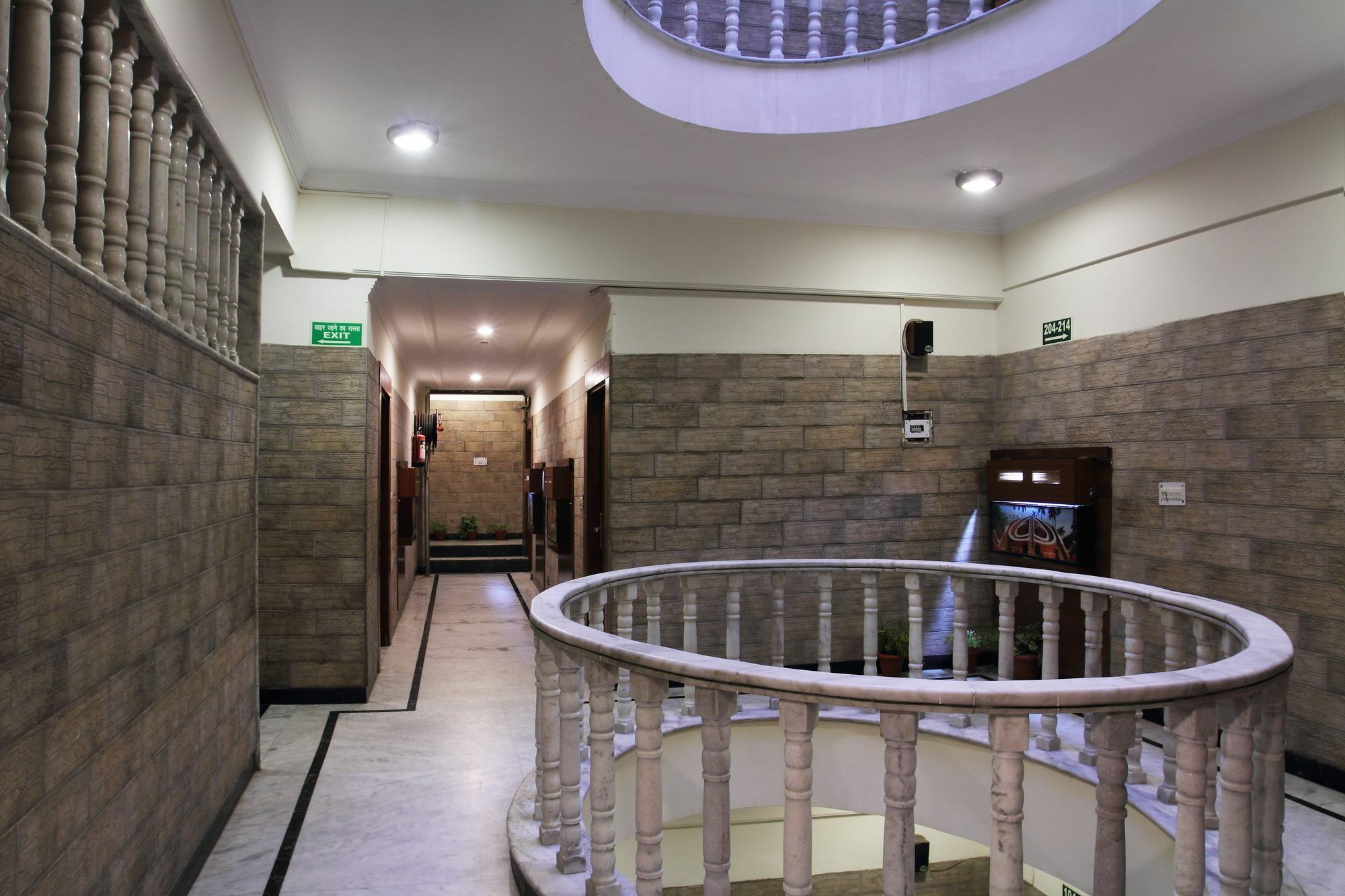 Hotel Hari Piorko New Delhi Exteriör bild